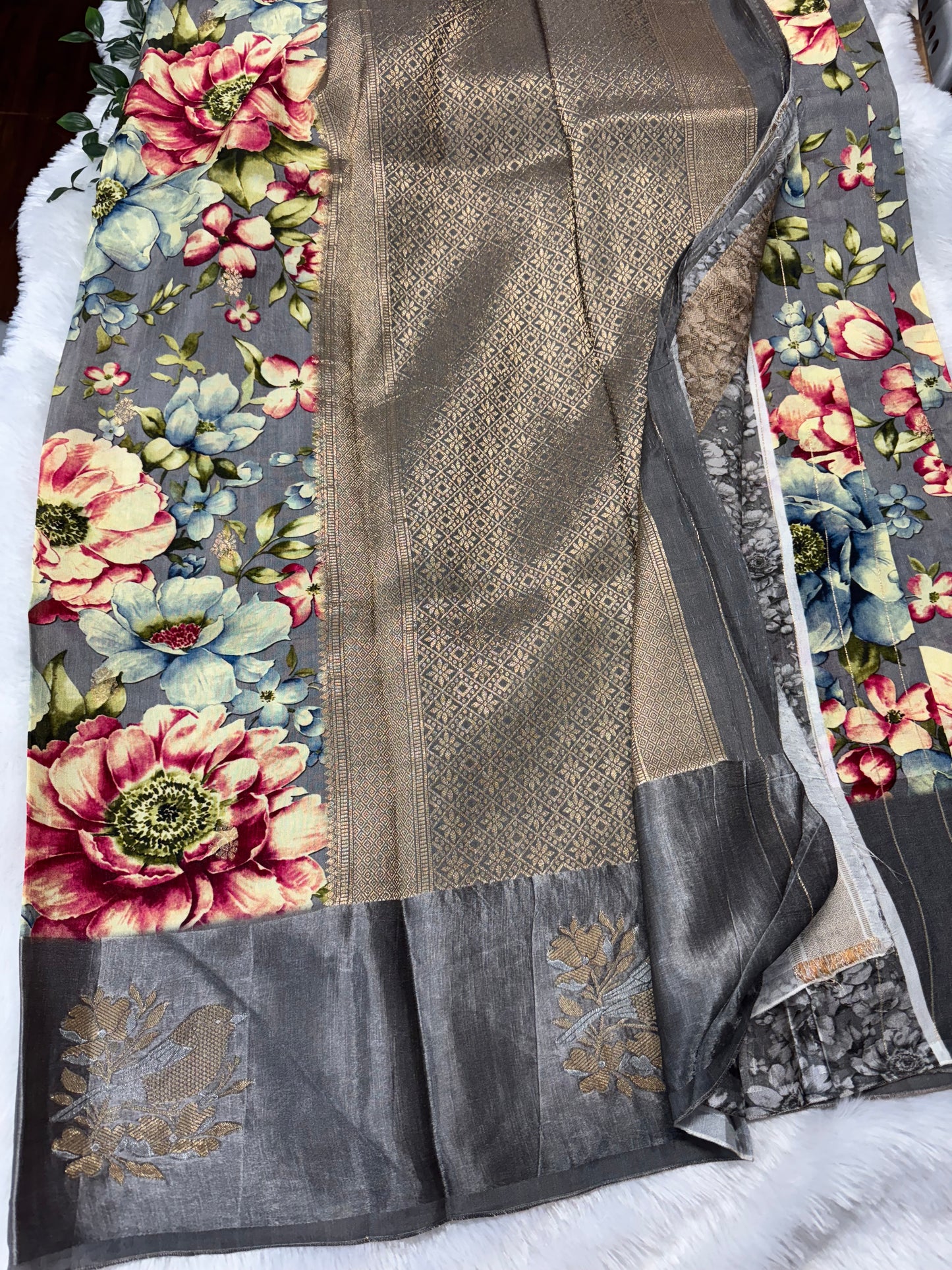 Handloom matka silk saree-SR1167D