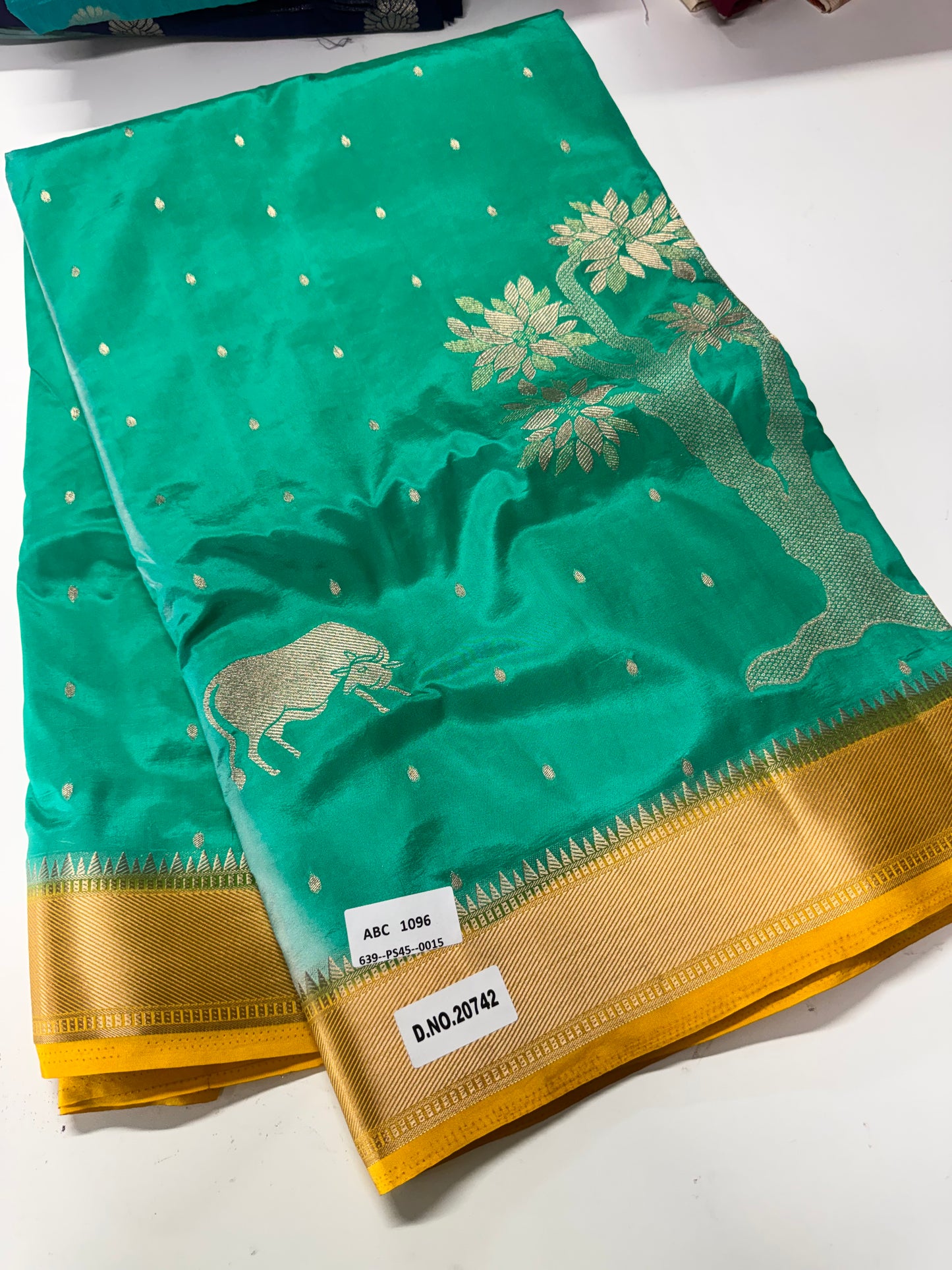 Chiniya pattu saree-SE1286B