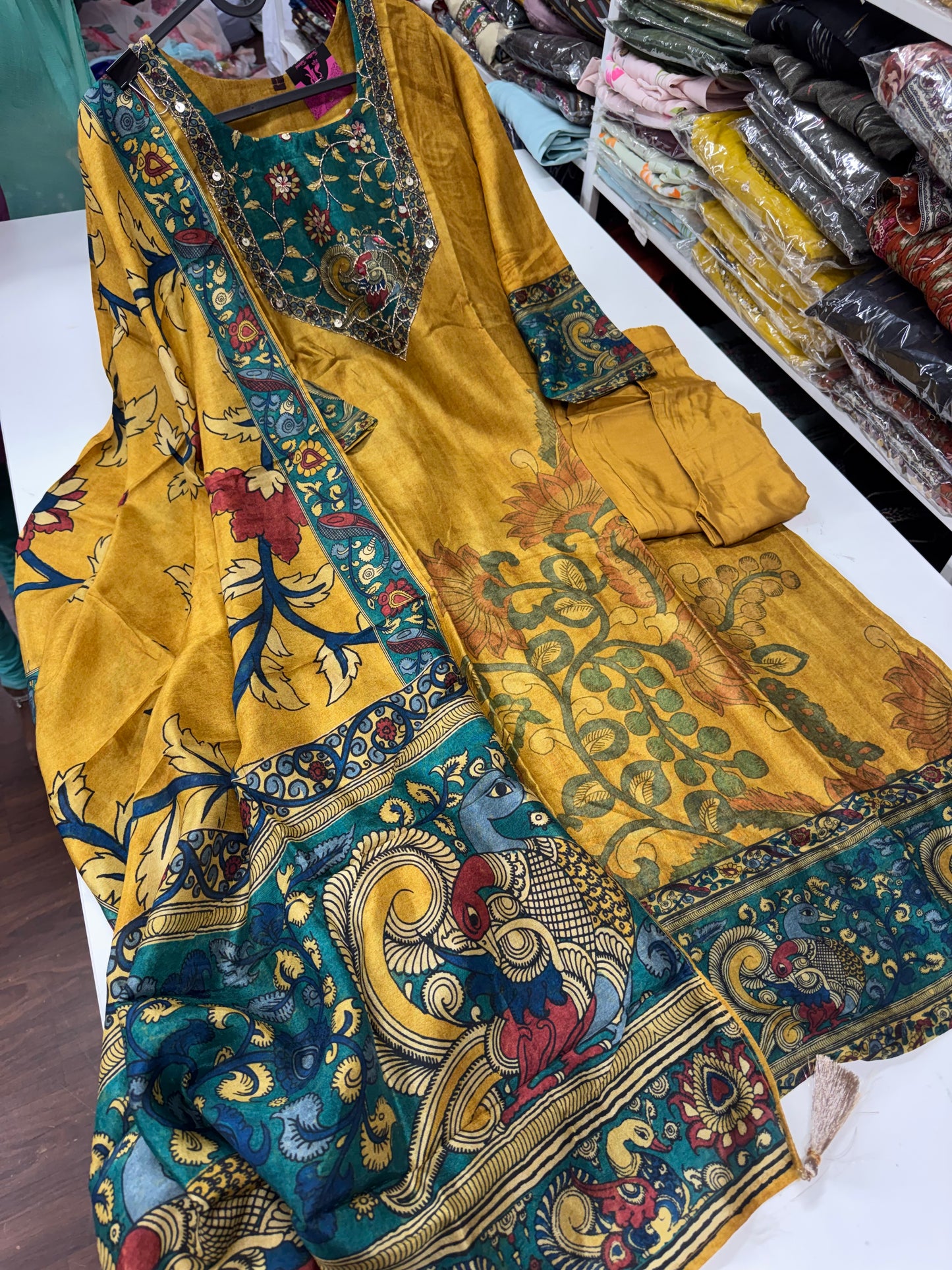 Kalamkari suit -SRS056B