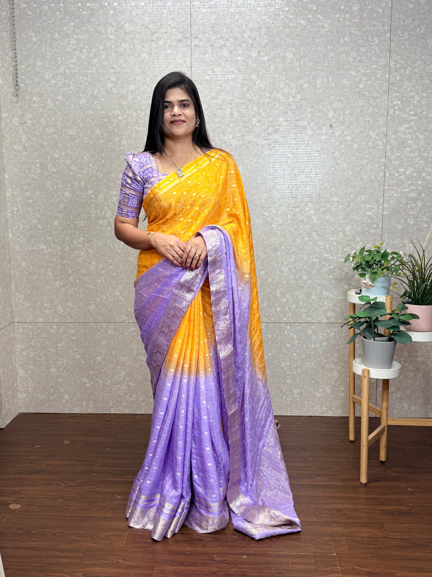 Vintage checks saree-SR1170D