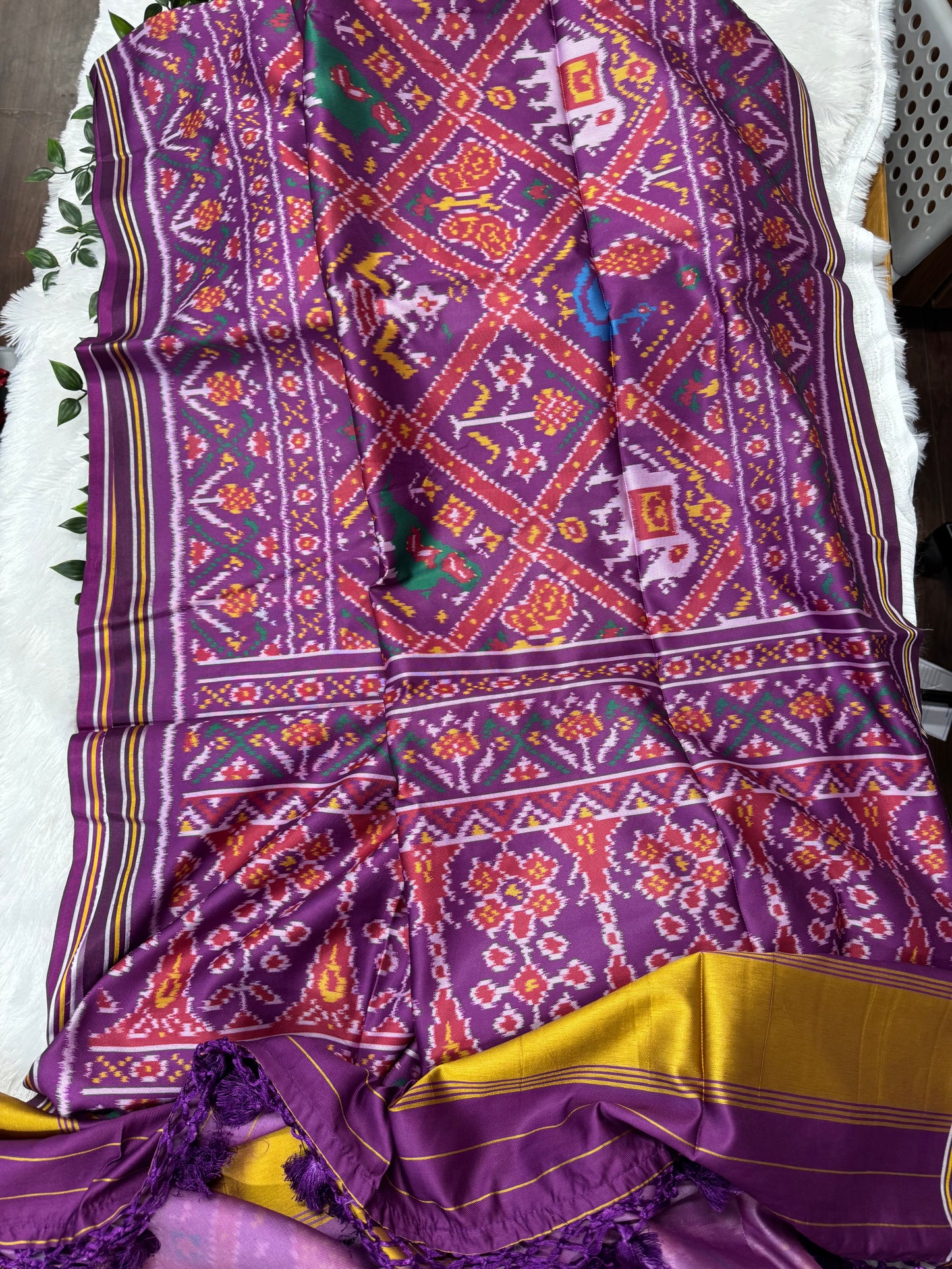 Patola saree-SR1155A