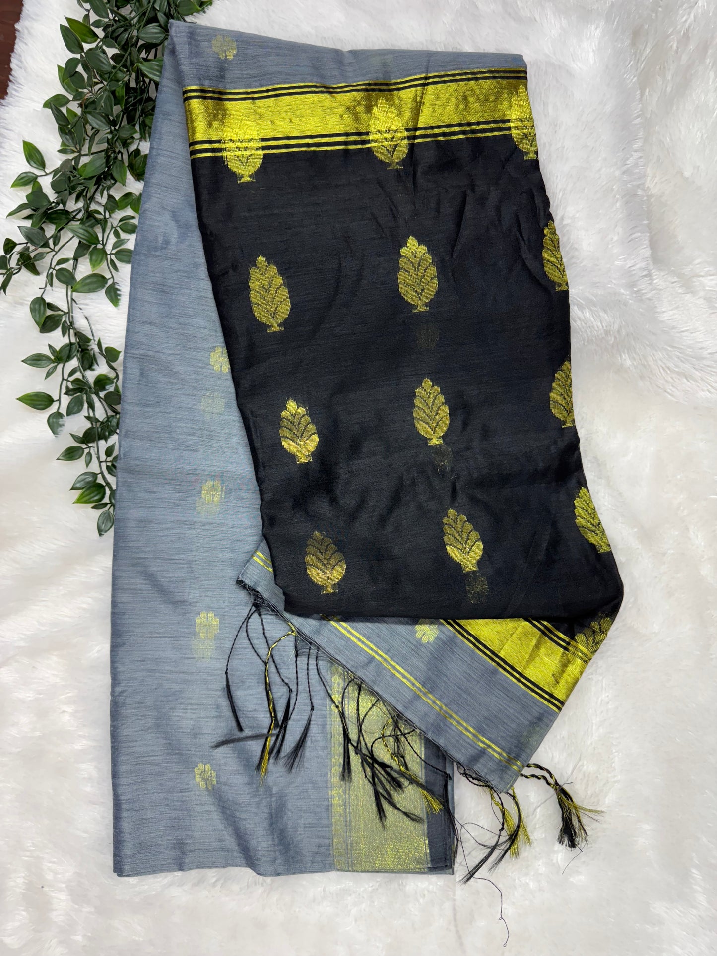 Maheswari silk saree-SR1137E