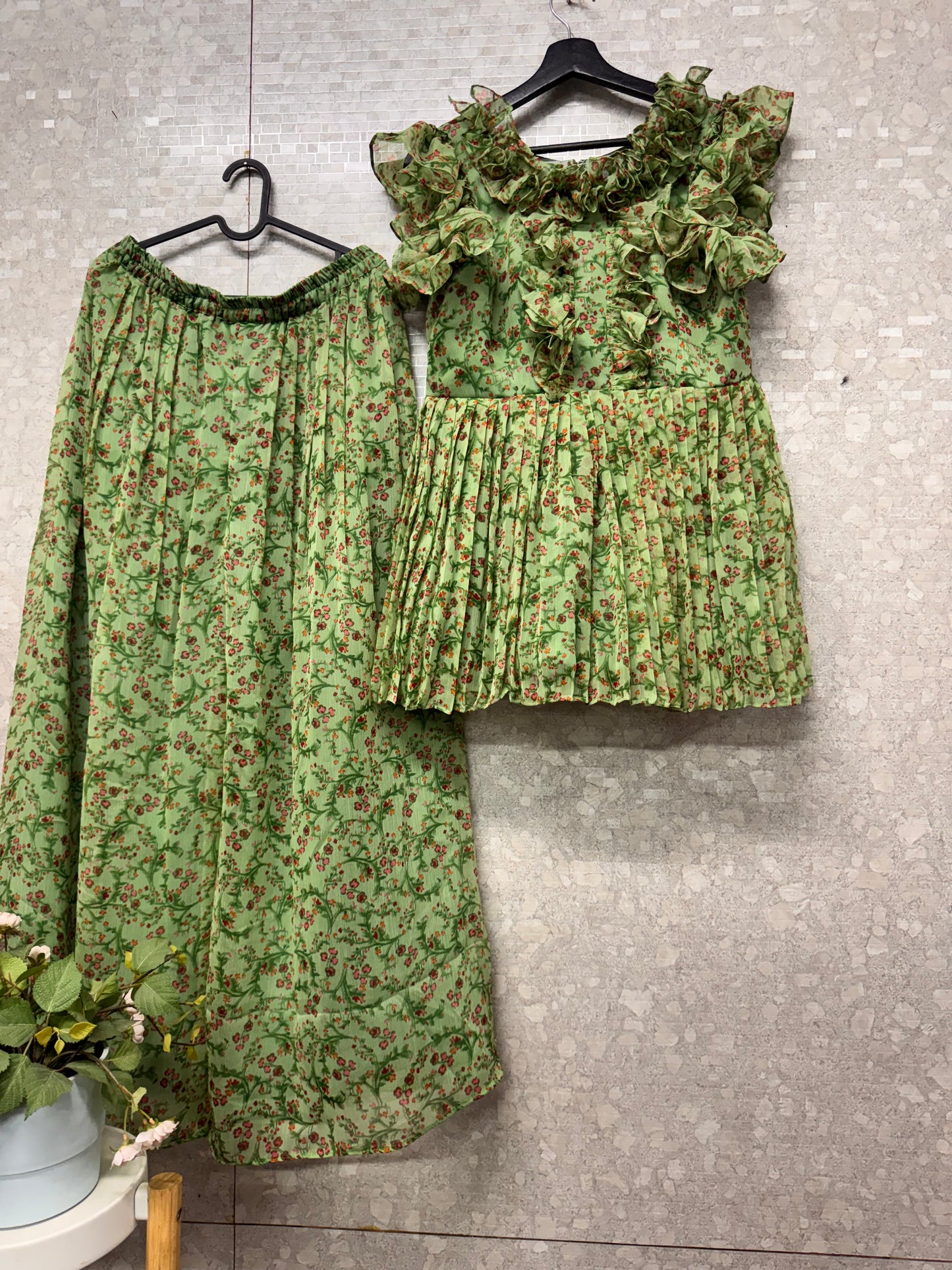 Chiffon peplum top sets-SRP002C