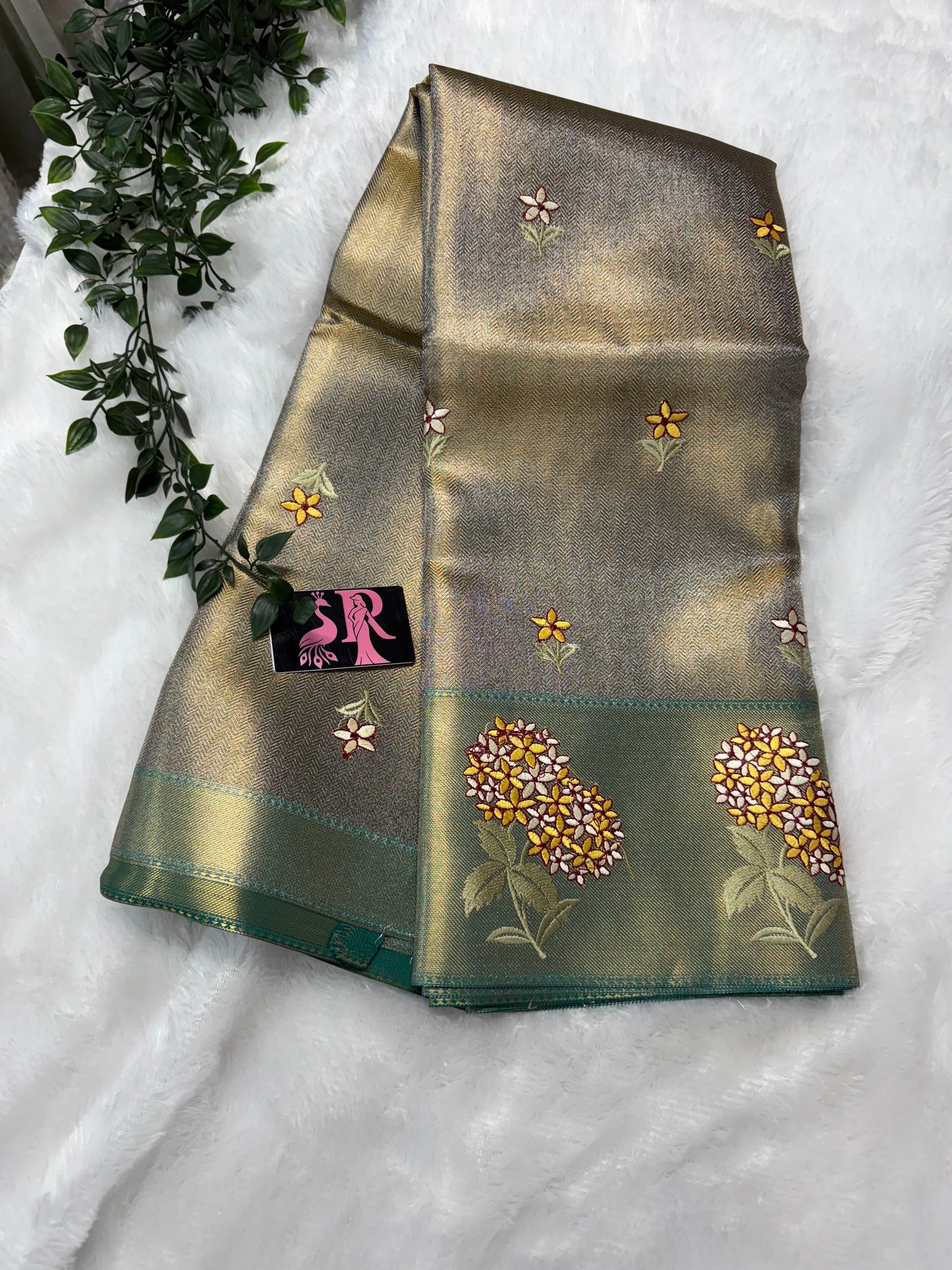 Kanchi tissue embroidery-SR1062E