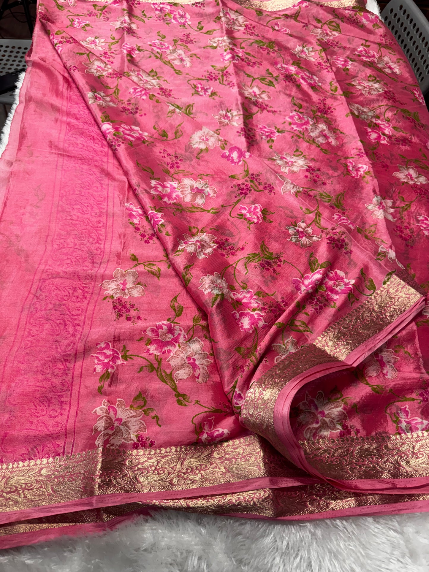 Chinnon floral print saree-ST1236a