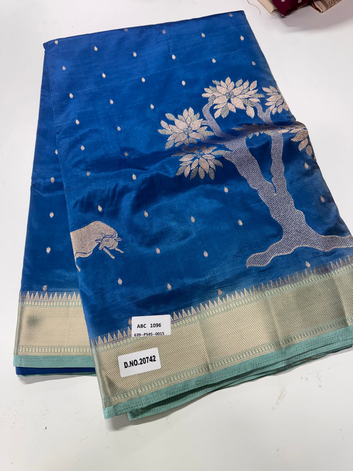 Chiniya pattu saree-SR1286A