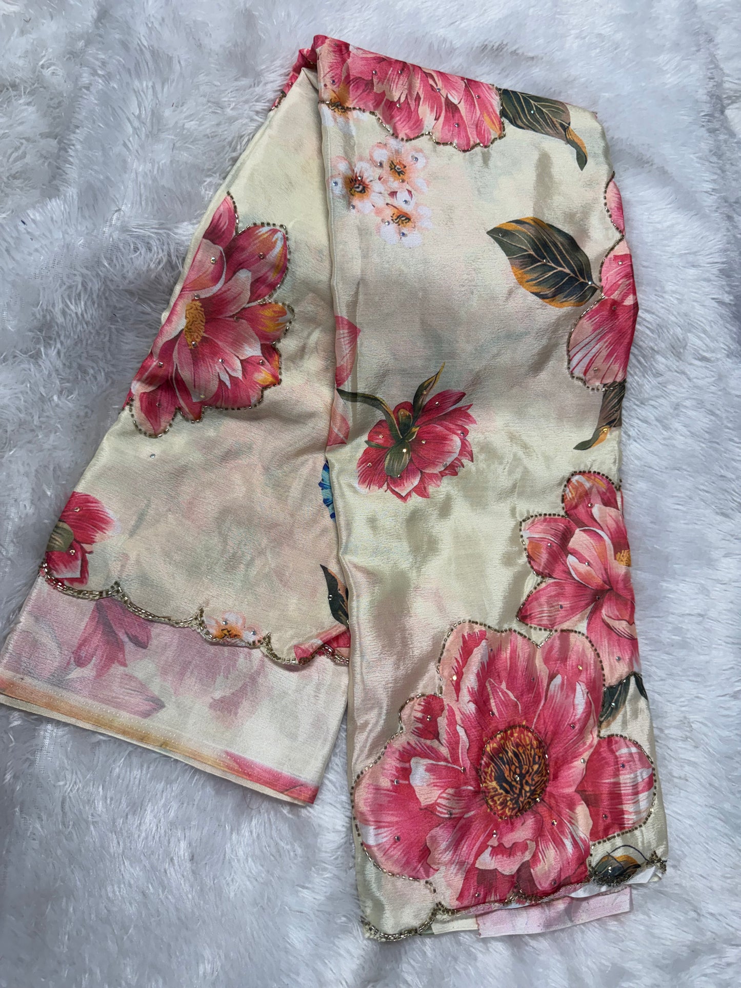 Chinnon floral cocktail saree-SR1254E