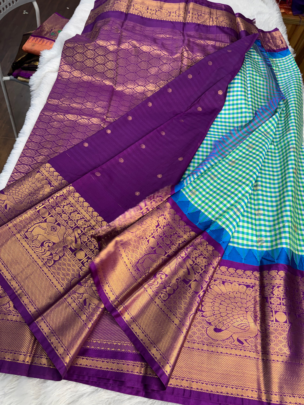Soft Gadwal madras checks sarees-SR1329E