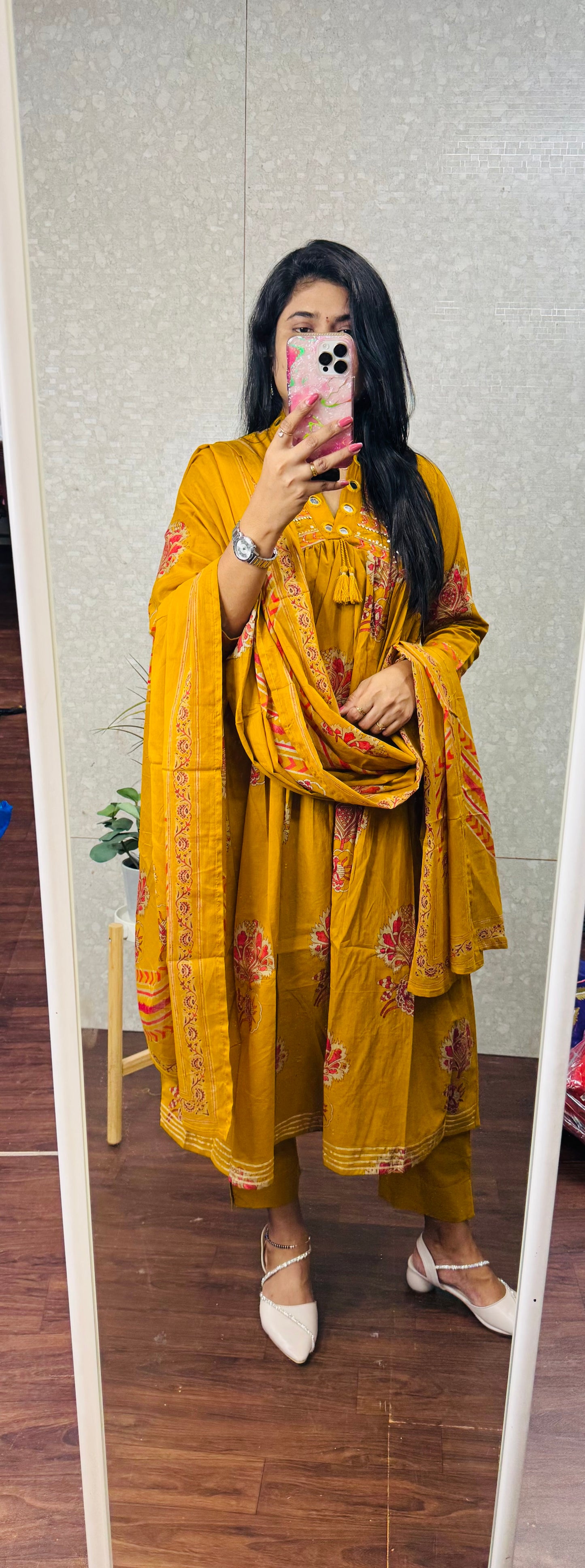 Mirror work Alia cut suit -SRS027B