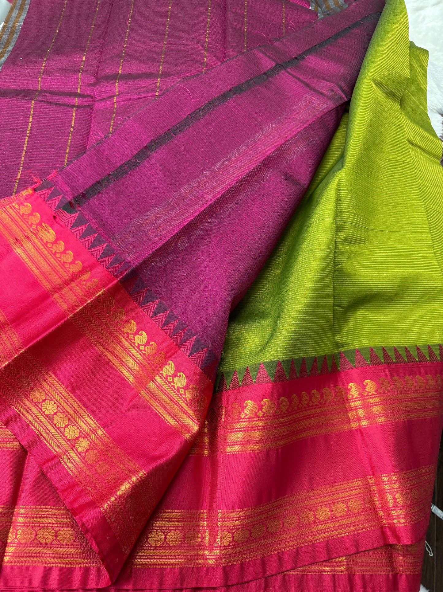 Mangalagiri pattu with vintage borders -SR1158E