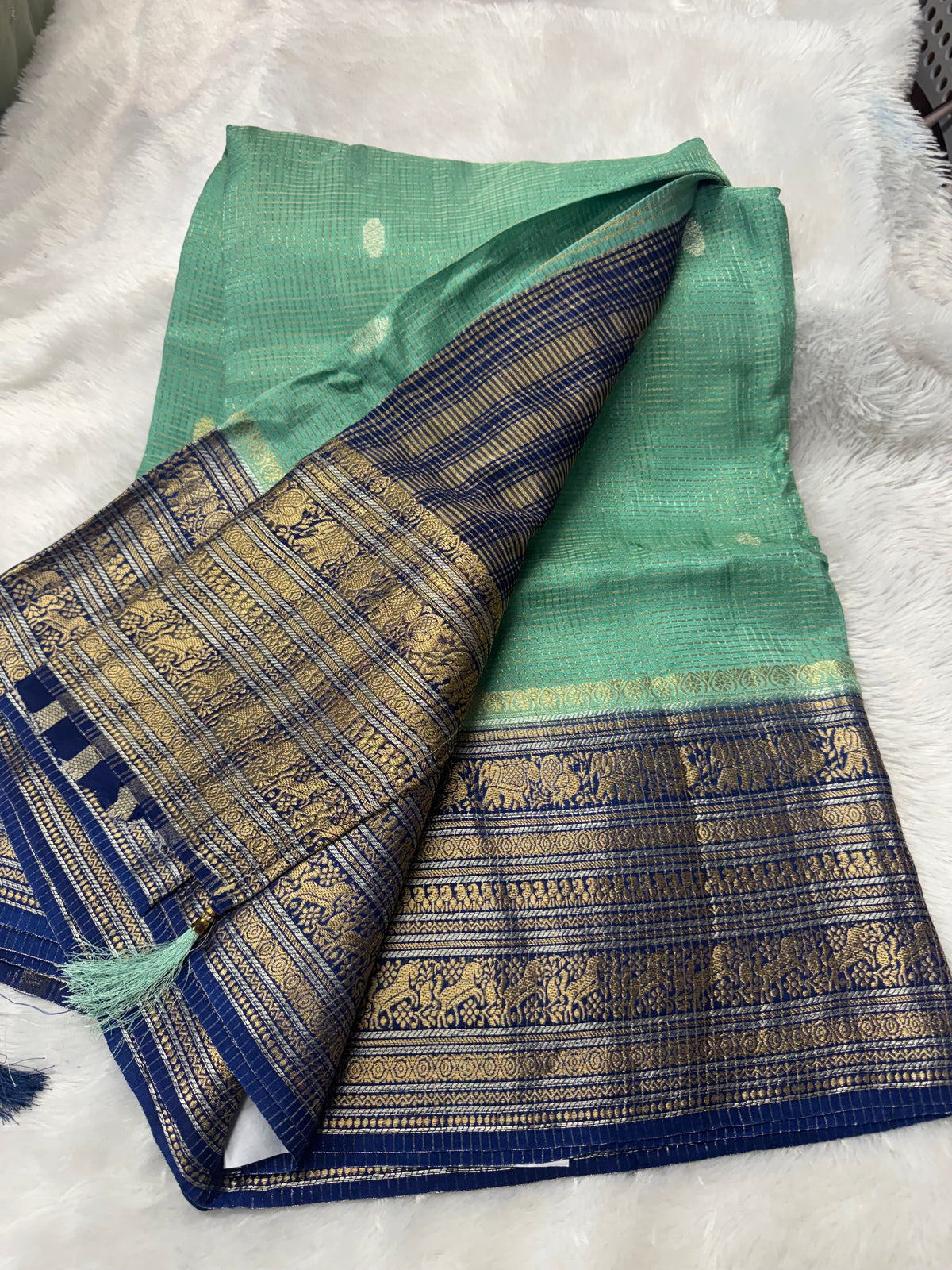 Vintage checks saree-SR1306E