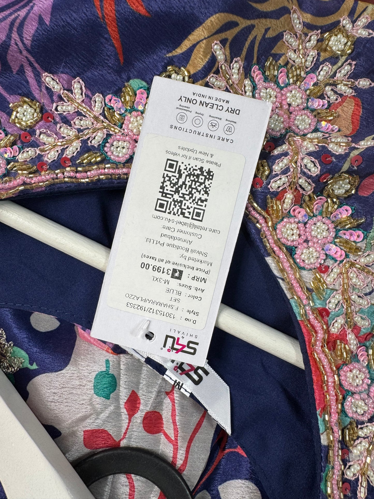 Chinnon printed suit-SRS019