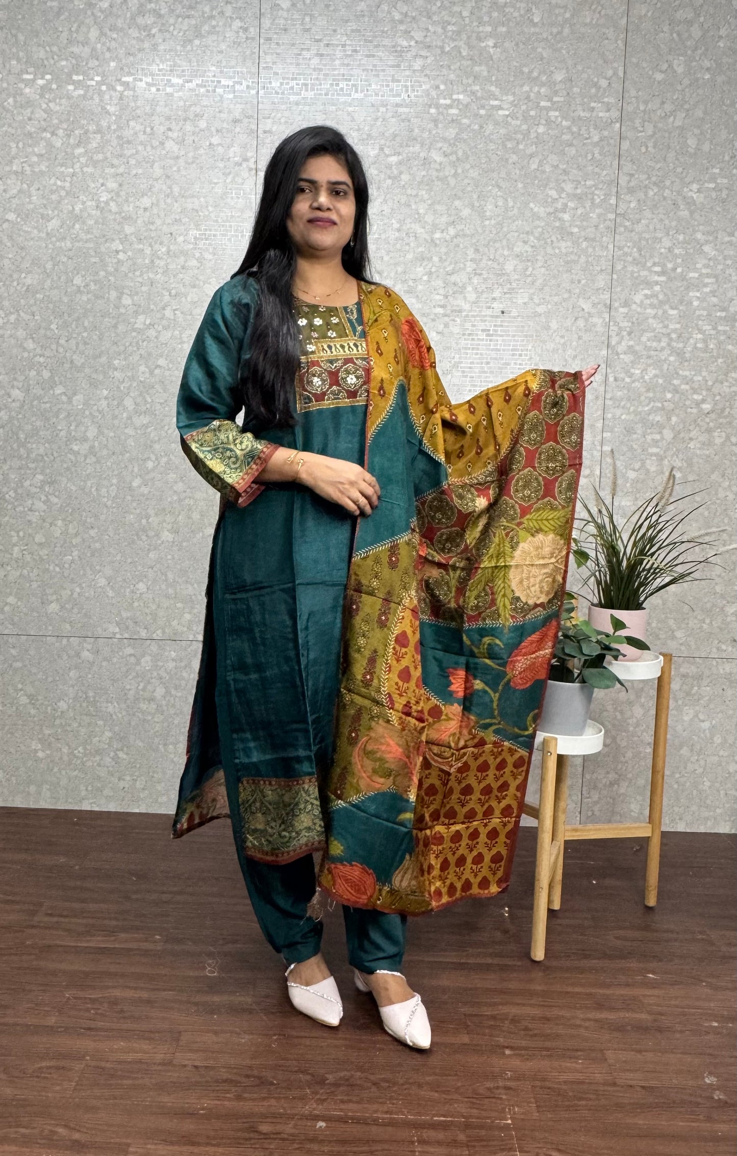 Designer salwar suit set-SRS013