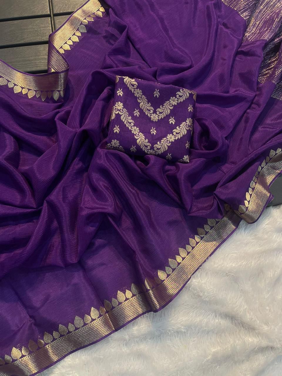 Viscose Chinnon saree-SR1048A