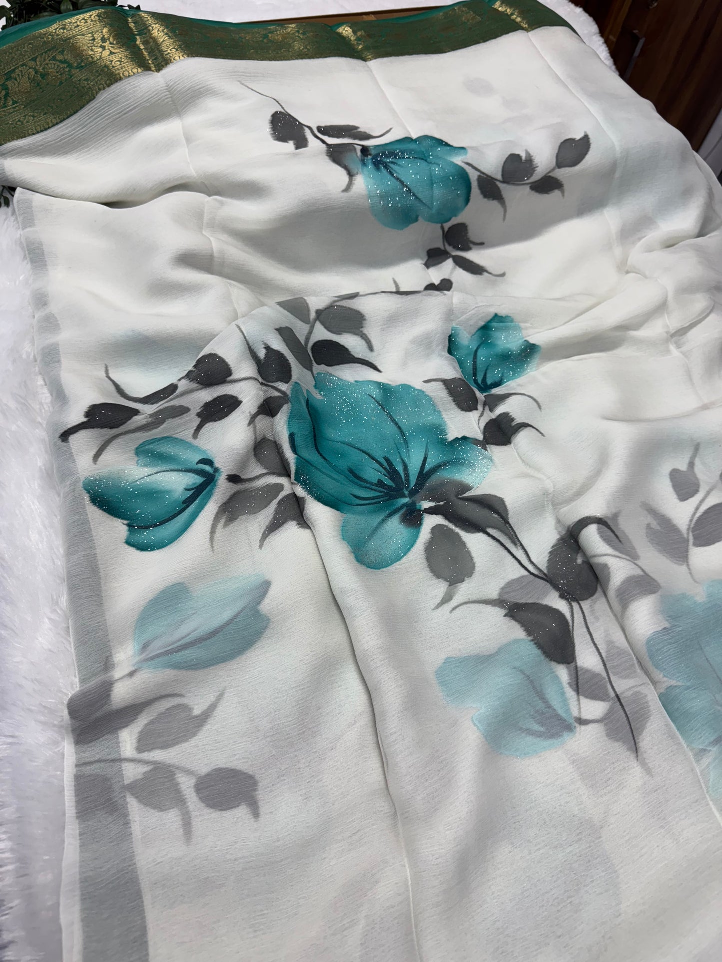 Chiffon handpaint saree_SR1015G