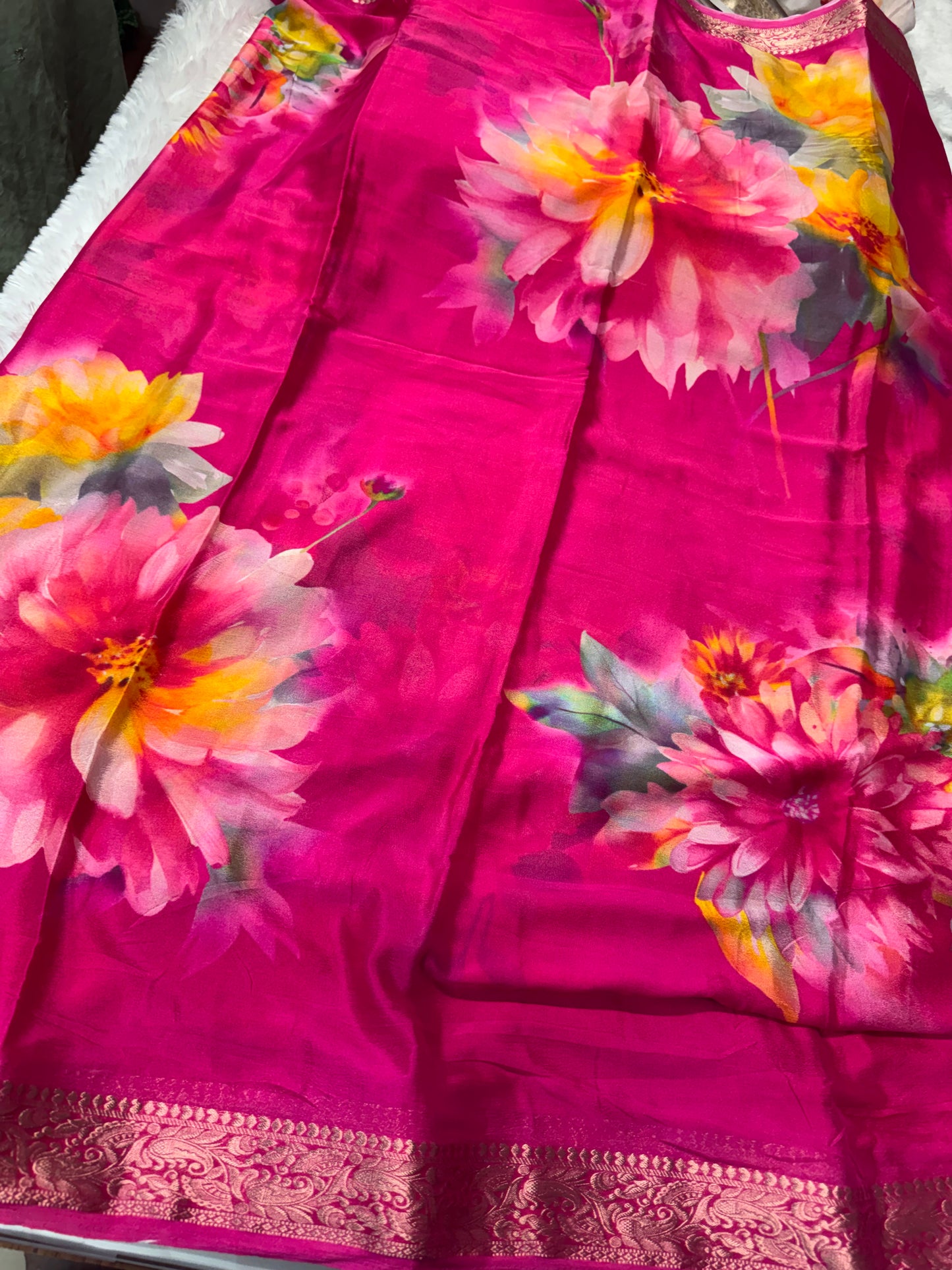Chinnon digital print saree-SR1209E
