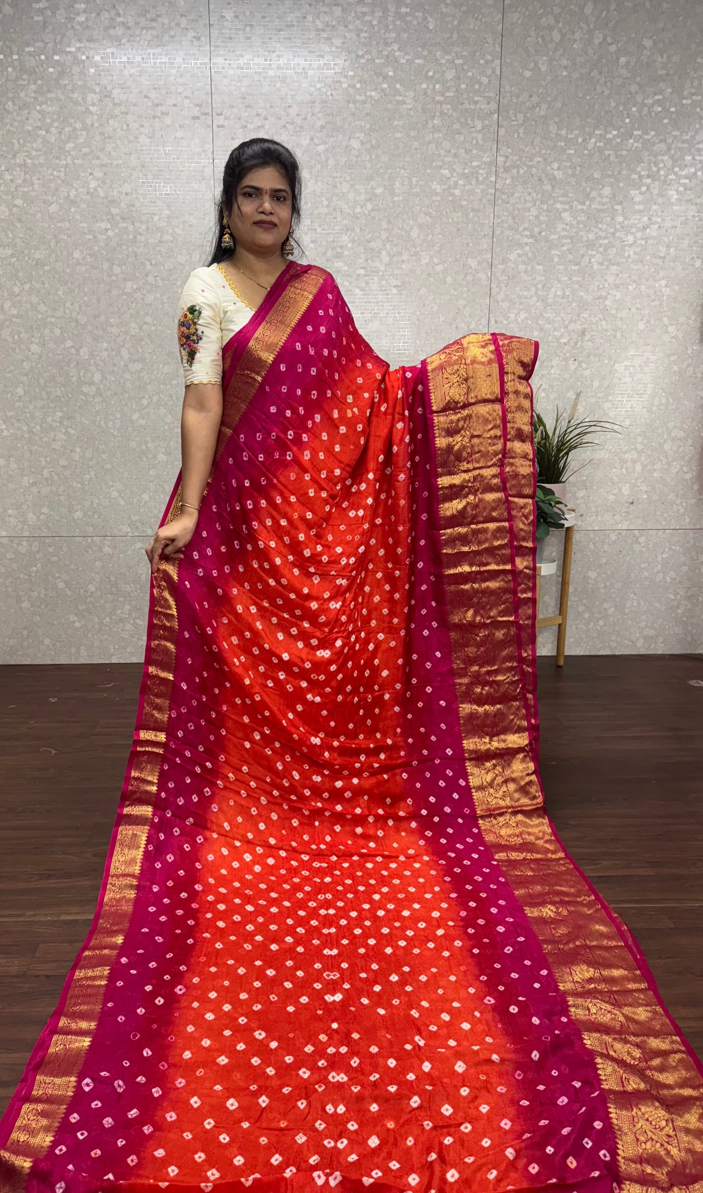Kanchi Bandhini saree..-SR1025A