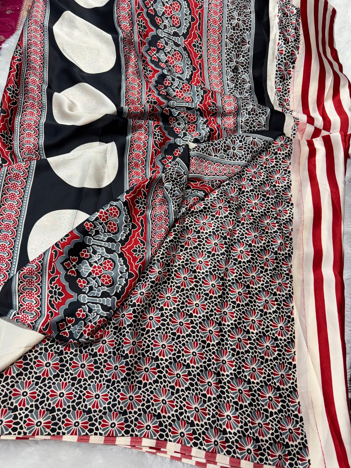 Ajrakh saree-SR1065C