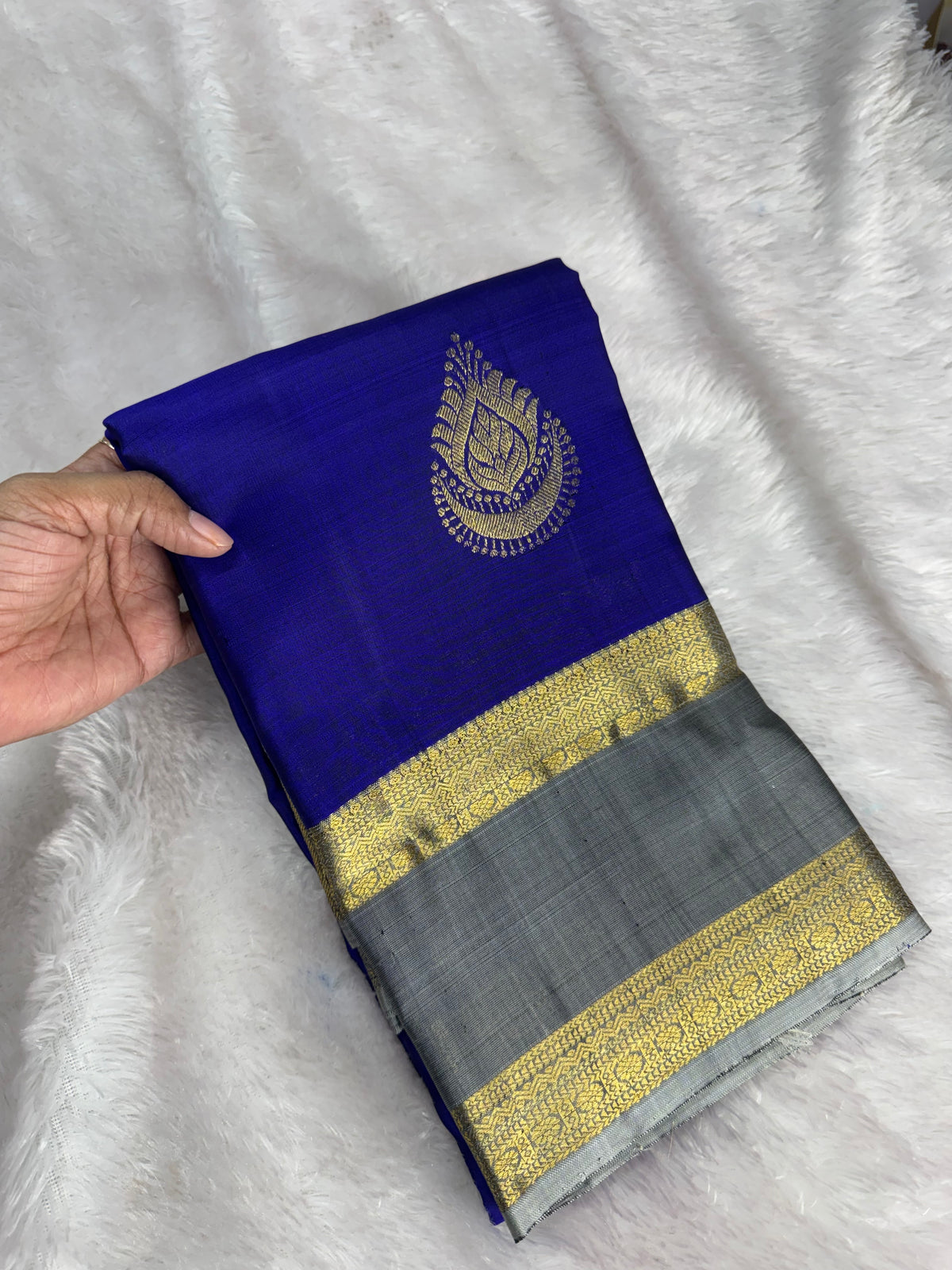 Handloom vintage Kanchipattu saree-SRKP13
