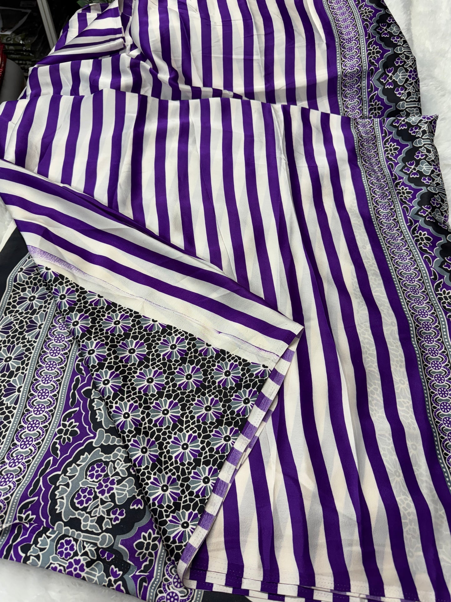 Ajrakh saree-SR1065B