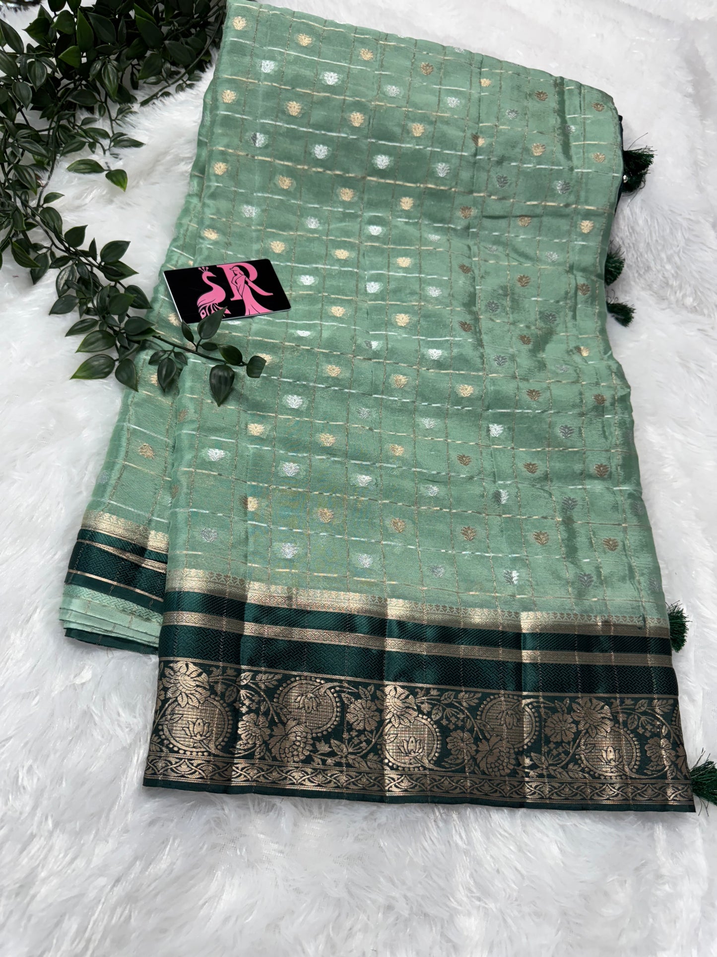 Pure Chinnon zari checks-SR1041G