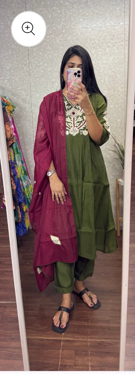 Mulchanderi appliqué work suit-SRL003