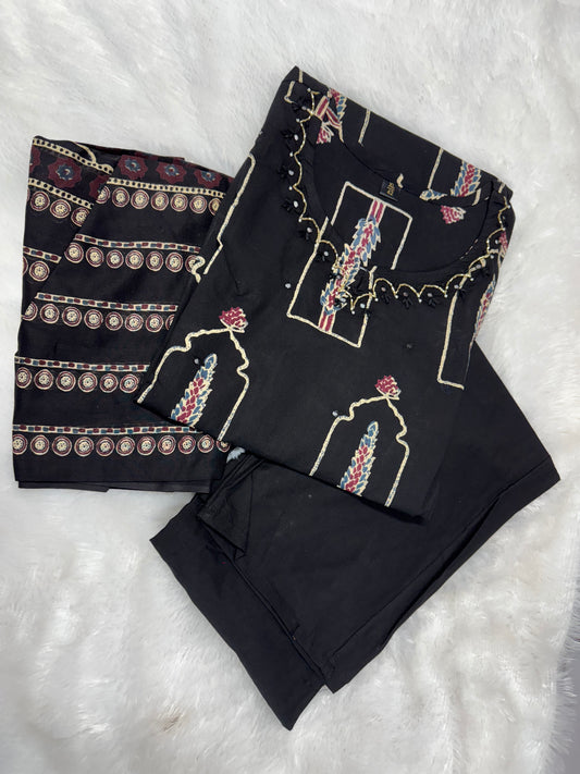 Cotton embroidery suit-SRS040E