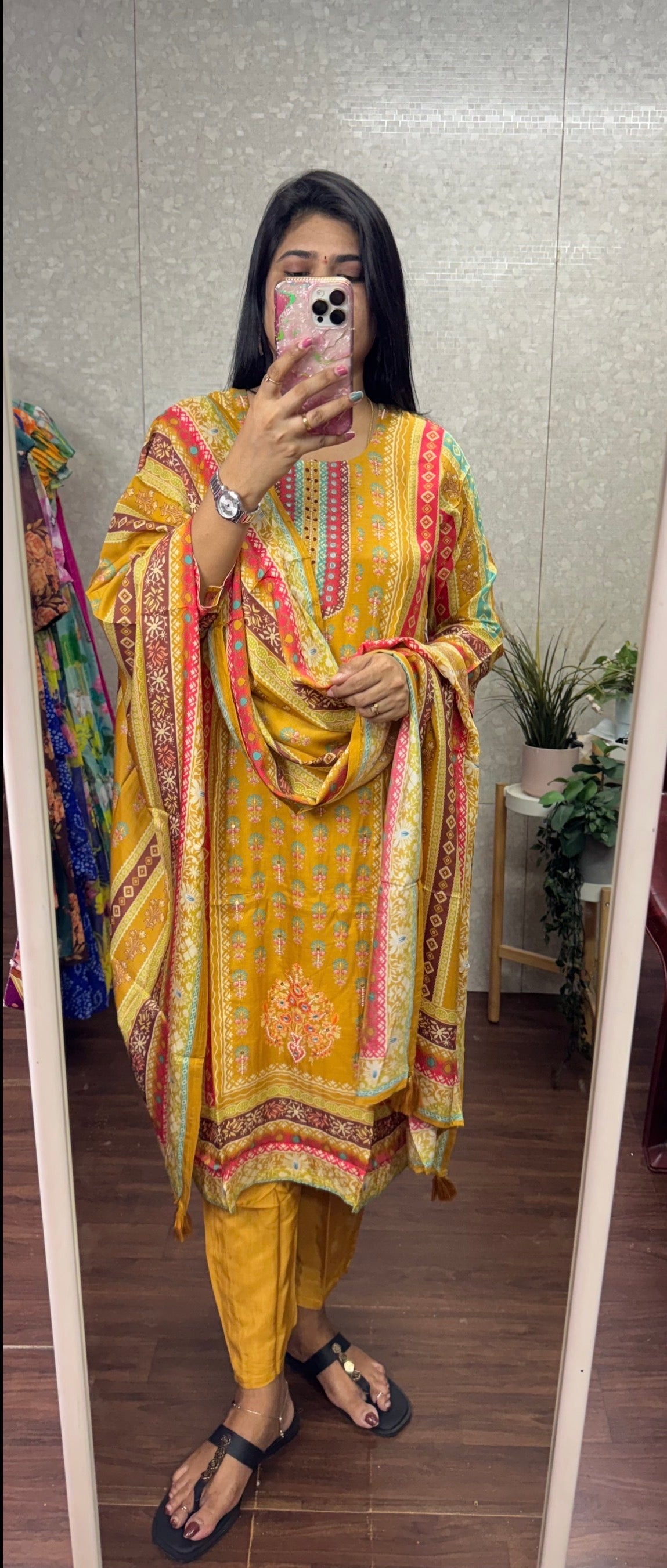 Dola silk mirror work suit-SRXl003