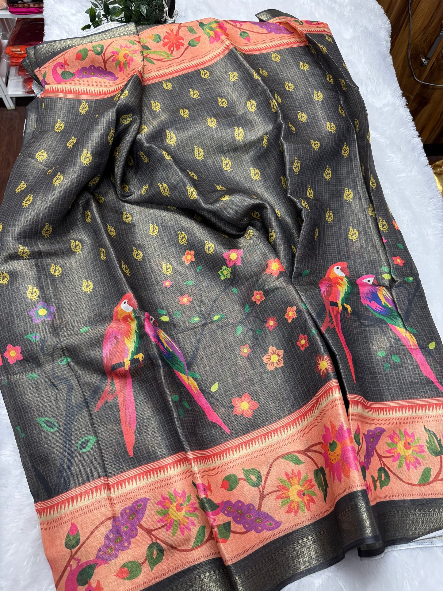 Banarasi Paithani tissue-SRS1017E