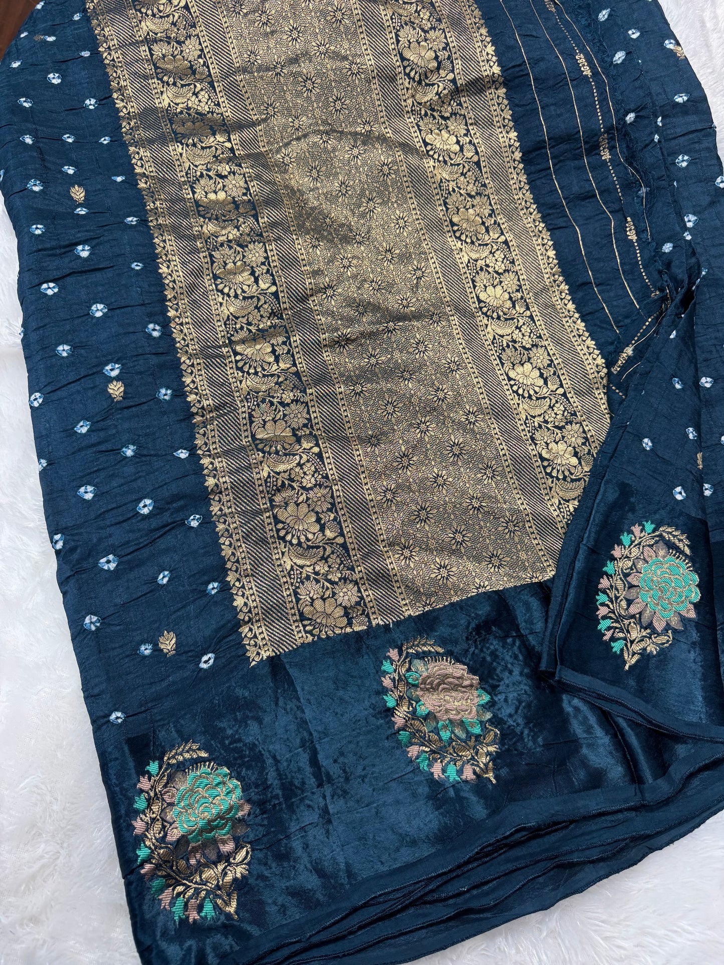 Munga Tassar Bandhini-SR1075F
