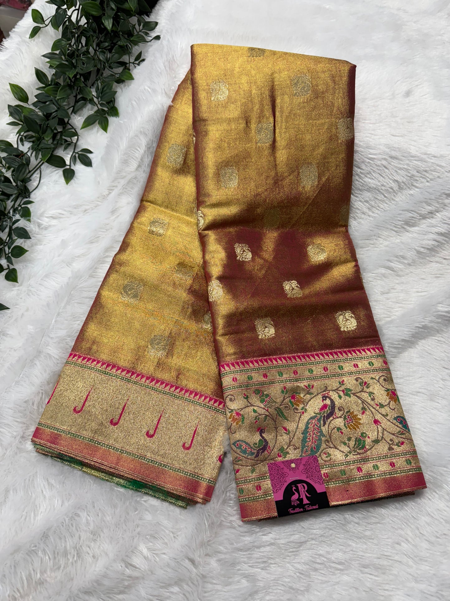 Banarasi tissue Paithani-SR1131A