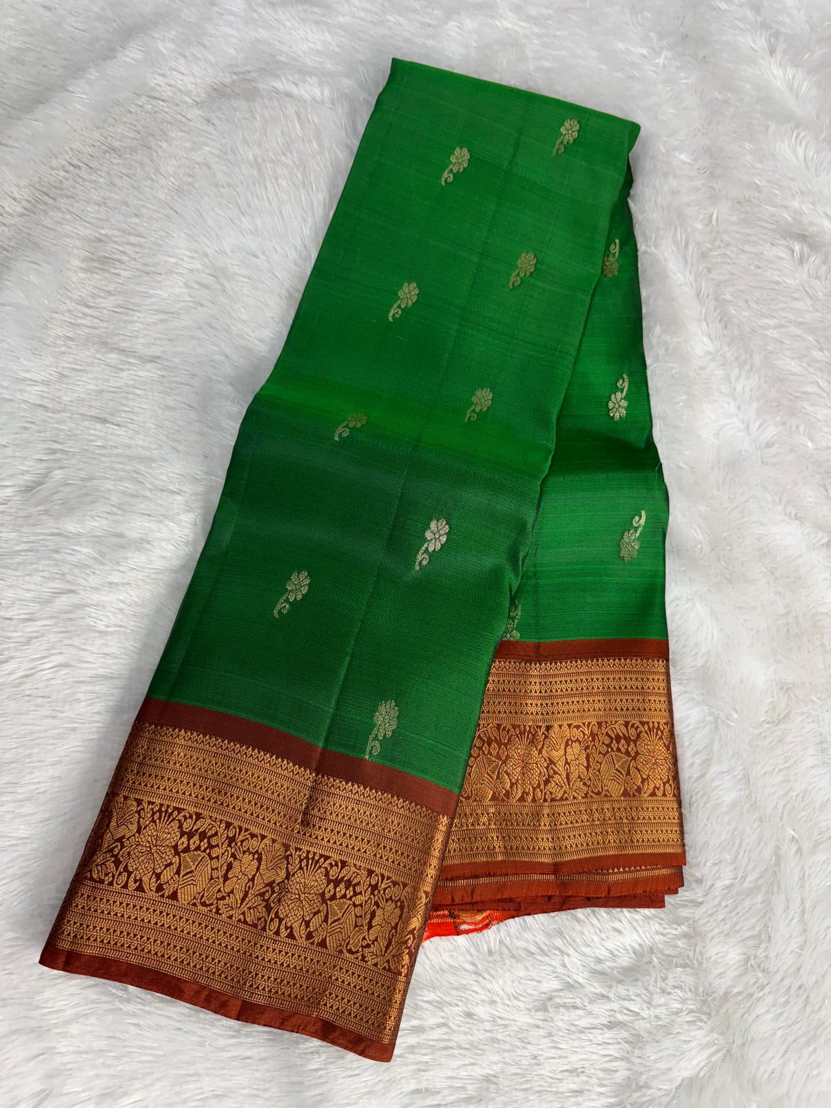 Handloom Kanchipattu saree-SRKP11