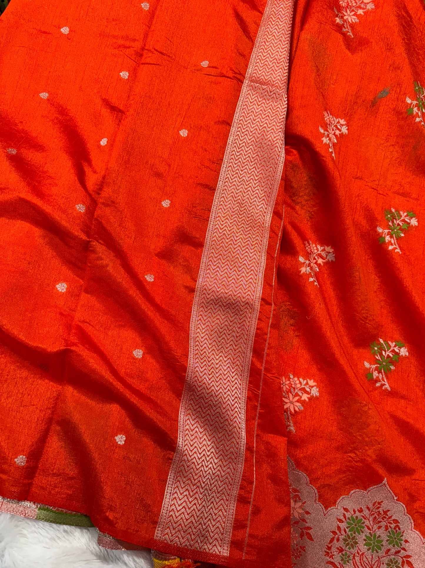 Munga Tassar meenakari-SR1095