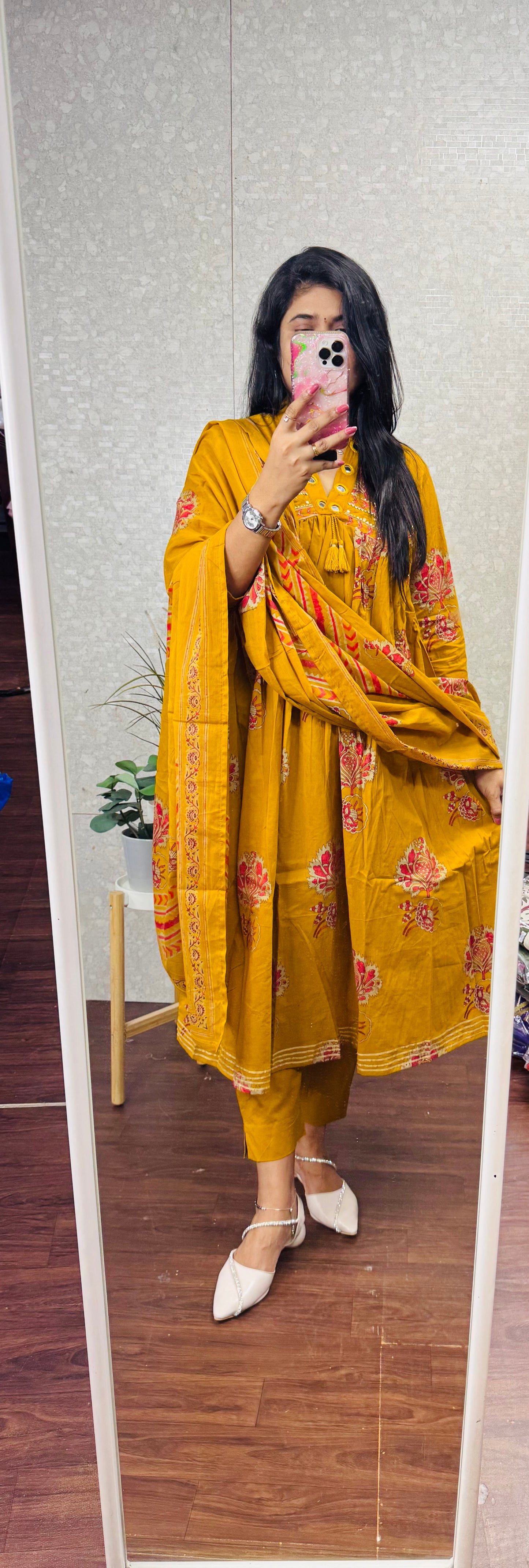 Mirror work Alia cut suit -SRS027B