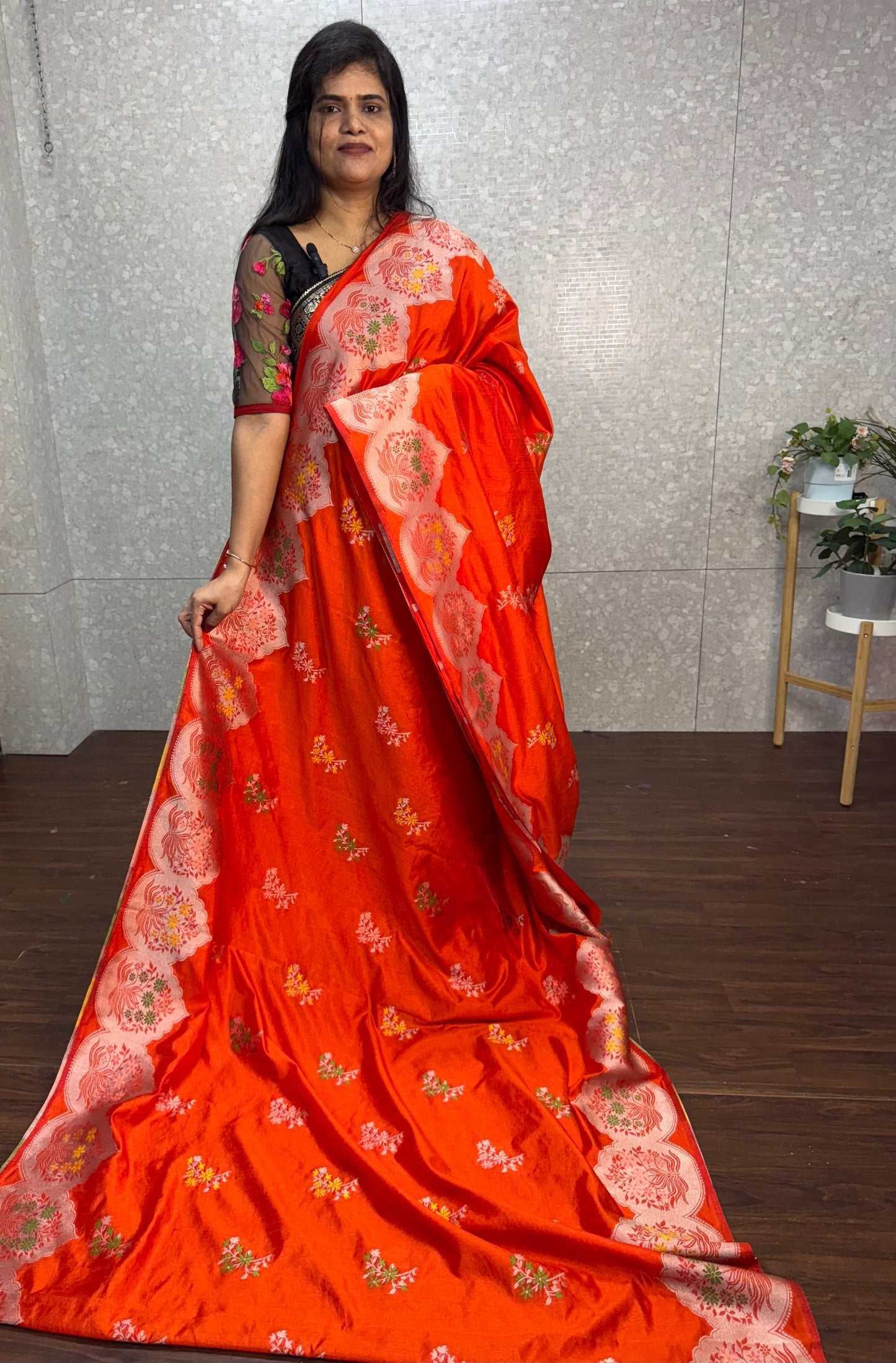 Munga Tassar meenakari-SR1095