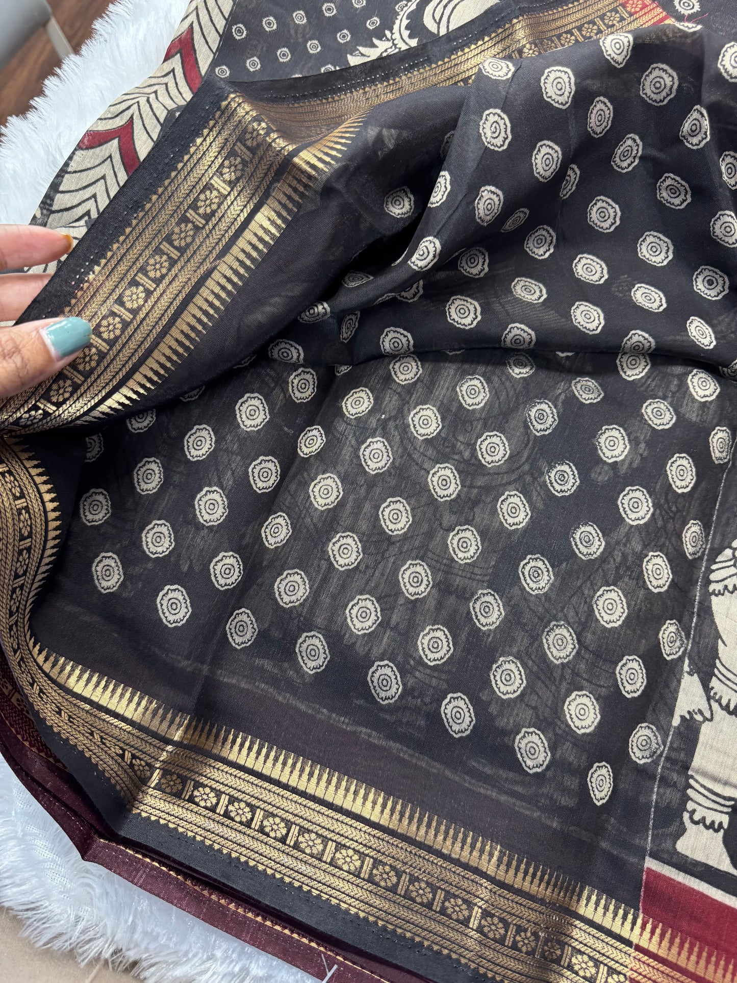 Mushru silk saree-SR1143