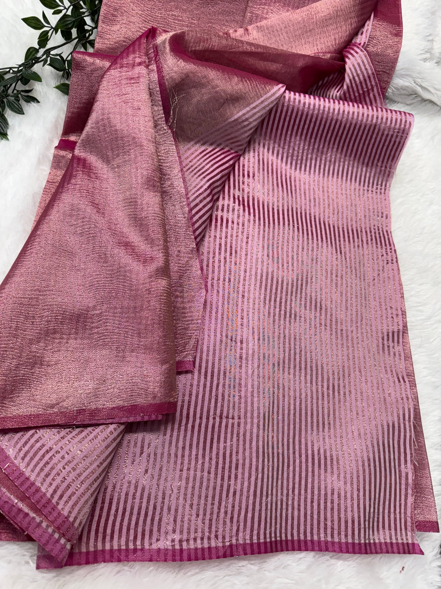Crush tissue saree-SRS028D