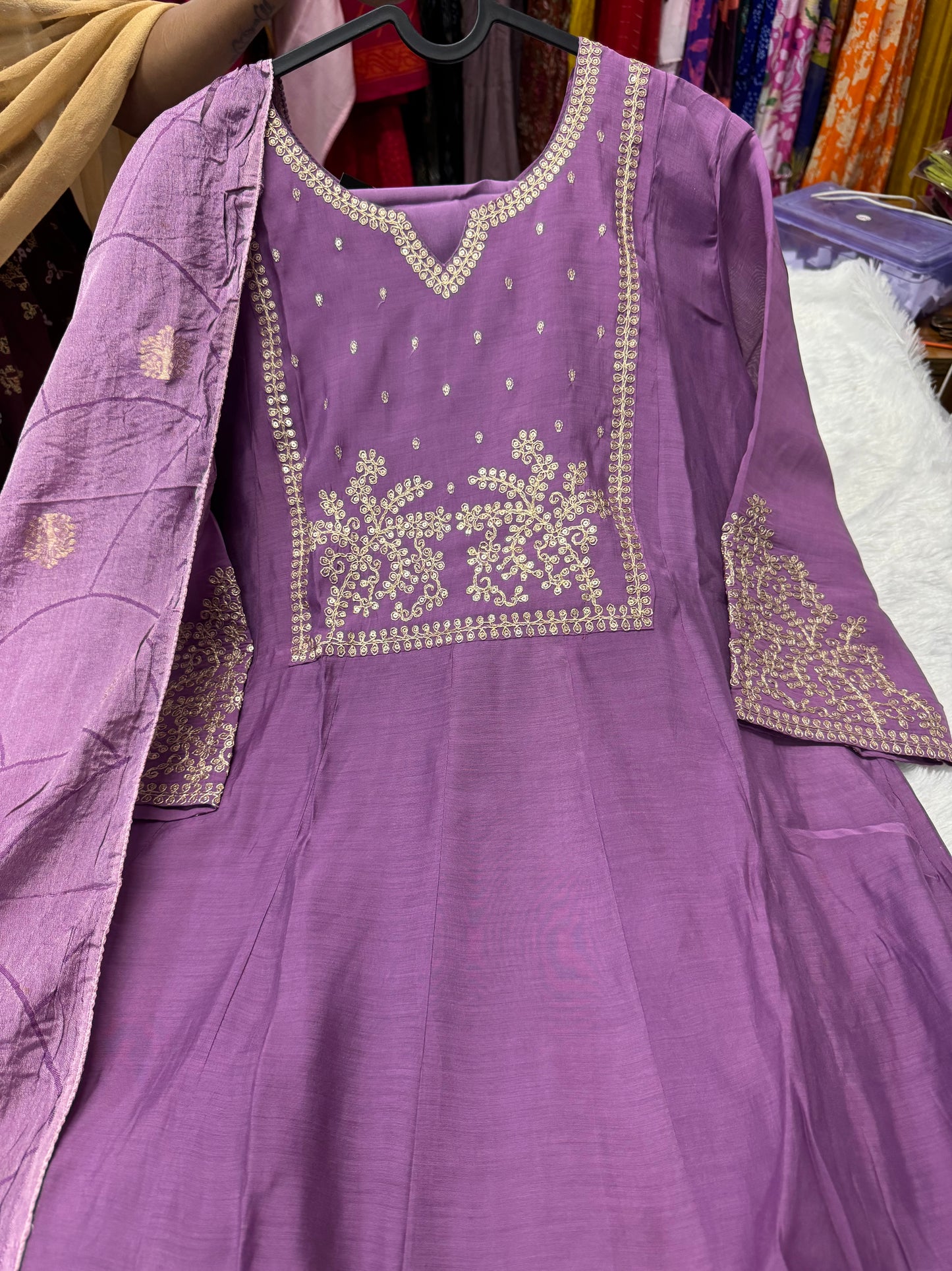 Mulchanderi handwork suit-SRS059A