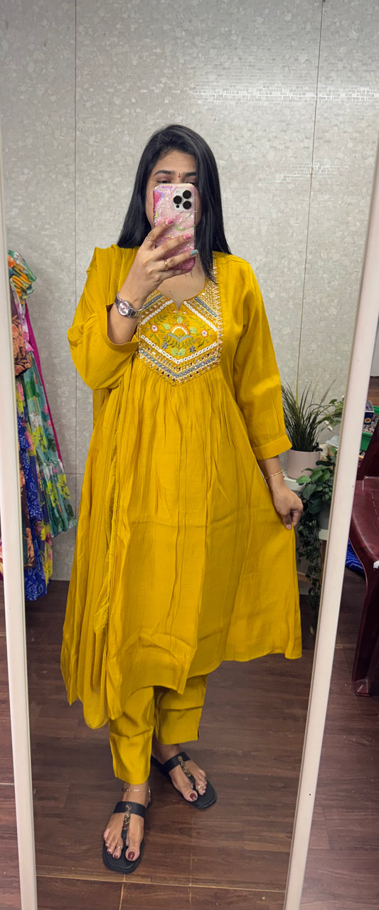Pure Mulchanderi suit-SRS059E