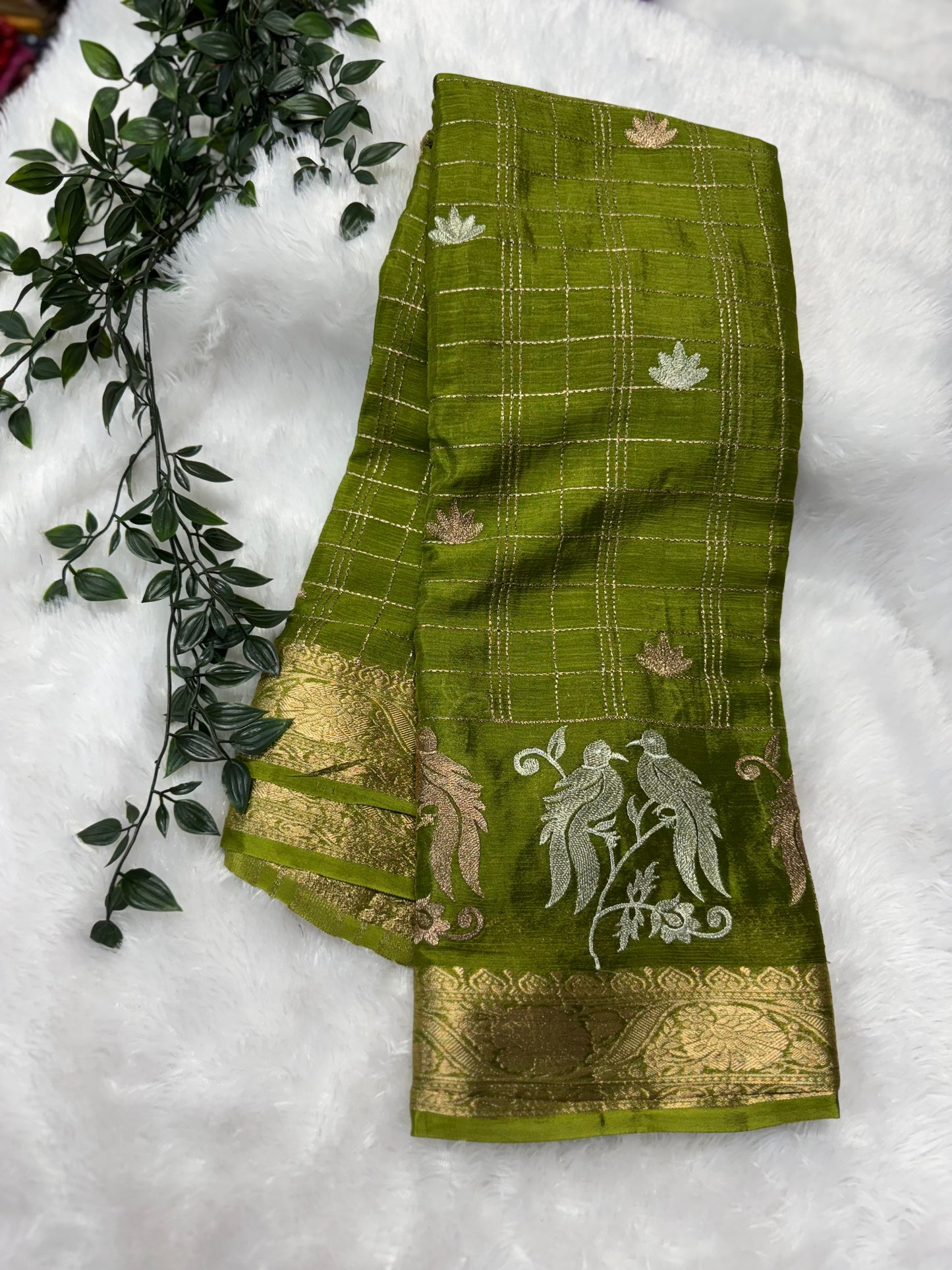 Pure Chinnon checks saree-SR1105C