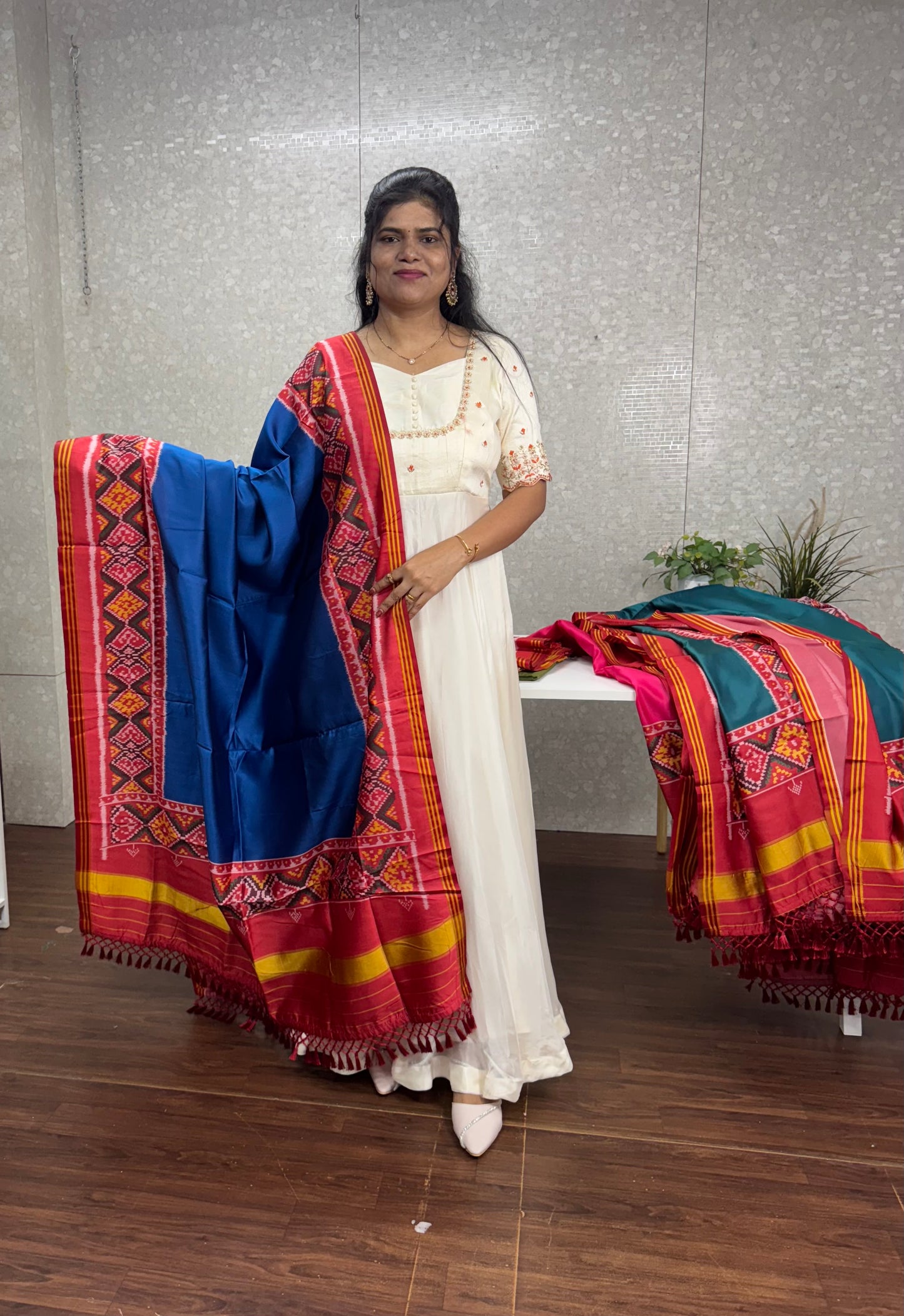 Patola dupatta-SRD001A