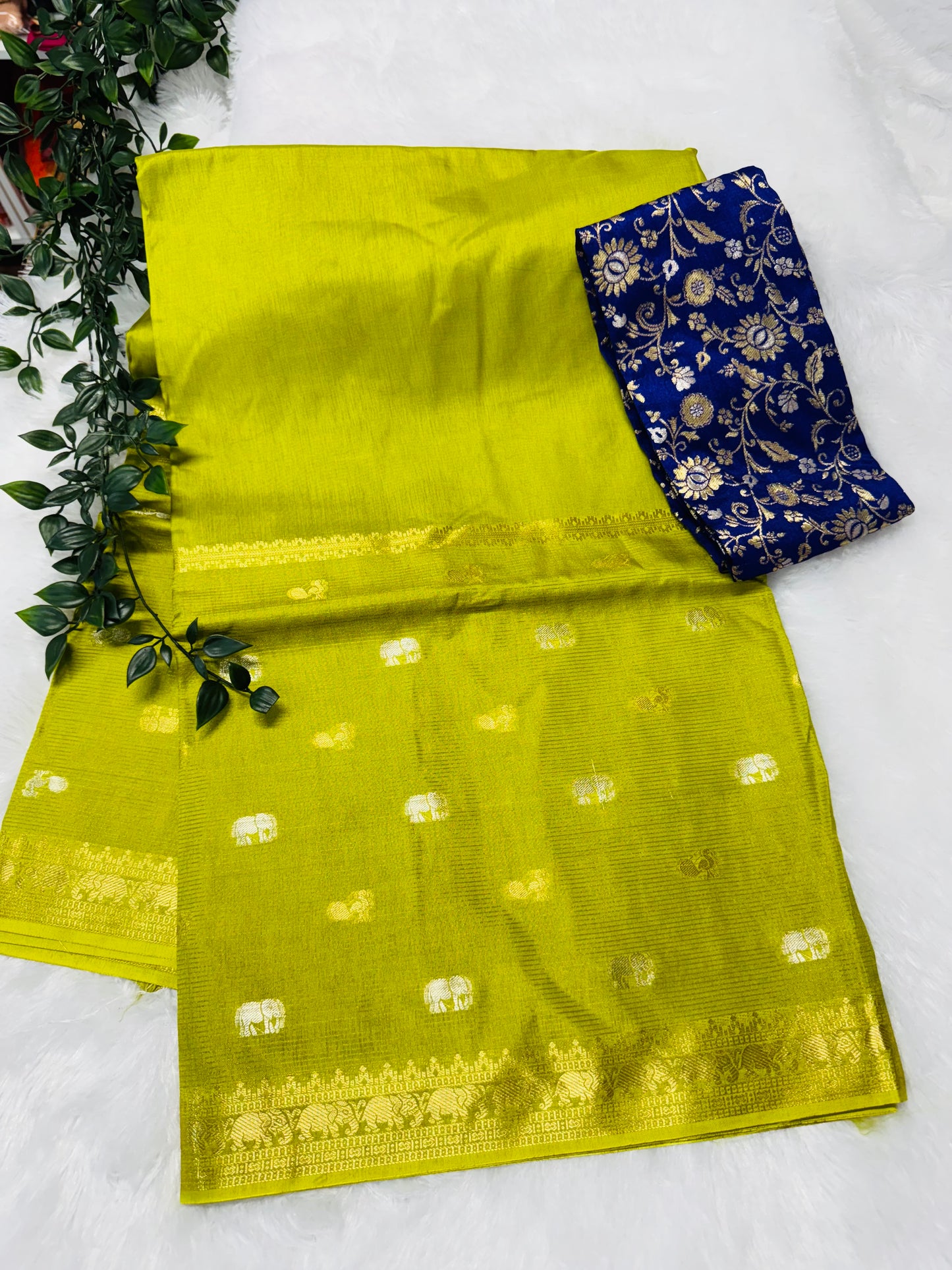 Kanjivaram Dola silk-SR1028B